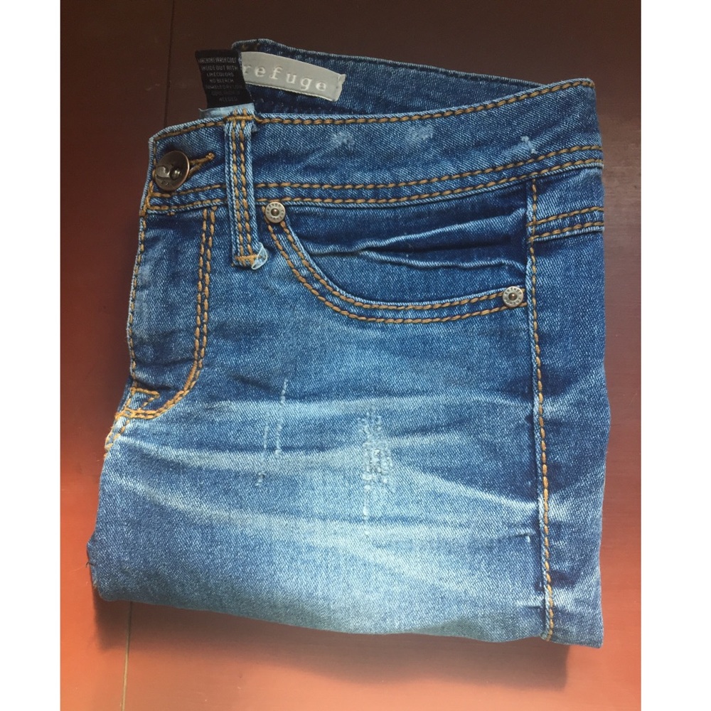 Refuge jeans size 3